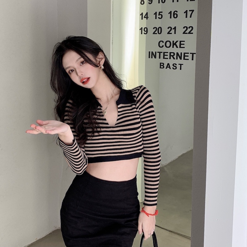 Áo thun polo dệt kim tay dài dáng ôm kẻ sọc thiết kế quyến rũ | BigBuy360 - bigbuy360.vn