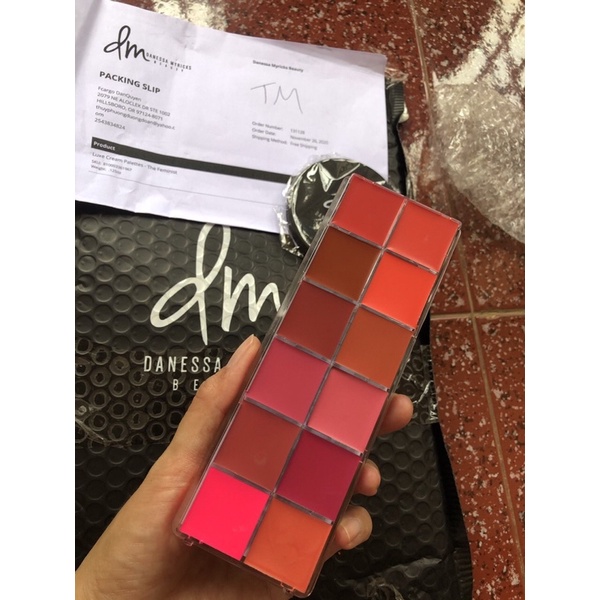 Bảng son kem 𝐃𝐦 𝐃𝐚𝐧𝐞𝐬𝐬𝐚 𝐌𝐲𝐫𝐢𝐜𝐤𝐬 𝐋𝐮𝐱𝐞 𝐂𝐫𝐞𝐚𝐦 𝐏𝐚𝐥𝐞𝐭𝐭𝐞