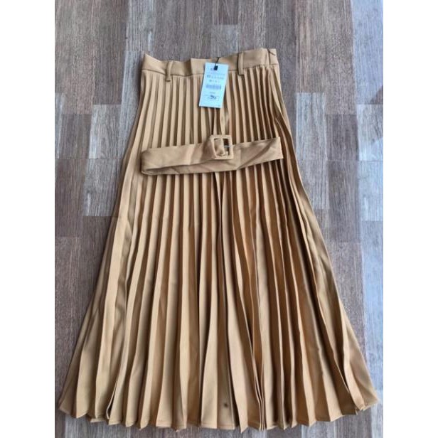 🍀 10.10 10.10 😍 🌸 🍀 9.9 Chân váy Zara kèm belt mẫu 2019 (Pleated Skirt) .. Đẹp . . Đẹp . .