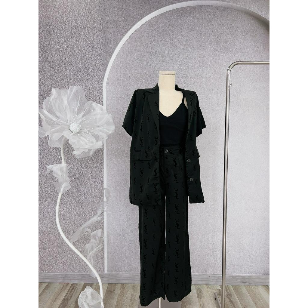 SET VEST ĐEN 3 MÓN CHỮ: ÁO VEST TAY NGẮN ĐEN + ÁO LÓT 2 DÂY + QUẦN SUÔNG CHỮ (TH)