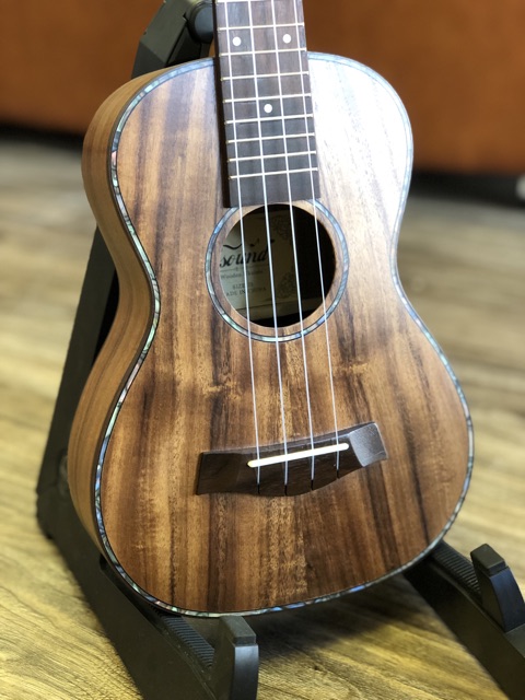 Đàn Ukulele Gỗ Koa Cao Cấp