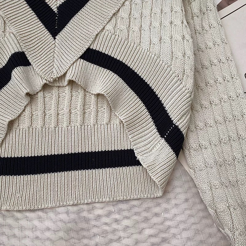 áo len dệt kim hoạ tiết thừng cổ V mix viền tay dài (m1102#)