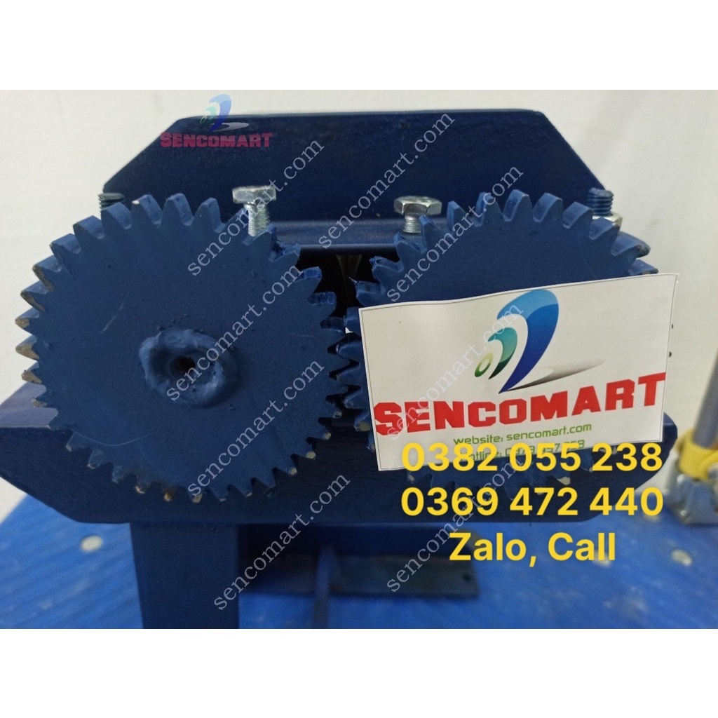 Máy cắt bì làm nem chua, nem thính, máy thái bì heo quay tay