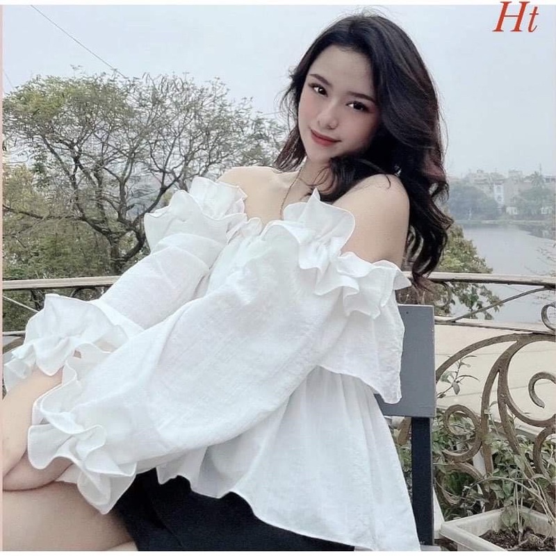 Áo trễ vai bánh bèo xếp lớp tay bồng H2A866