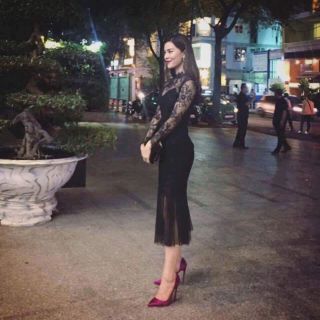 Đầm body ren tiểu thư sang chảnh