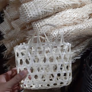 Giỏ đựng trứng (100c )