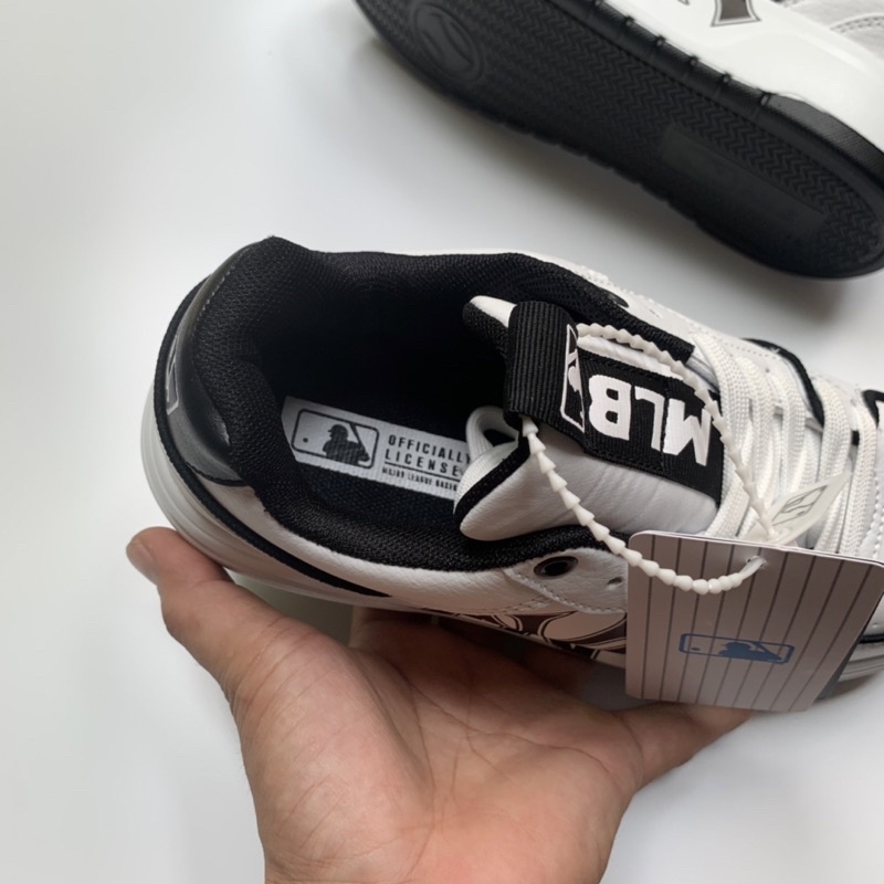 Giày MLB liner ny đen 2022 bản trung tăng chiều cao.Tặng hộp,tất,lọ tẩy