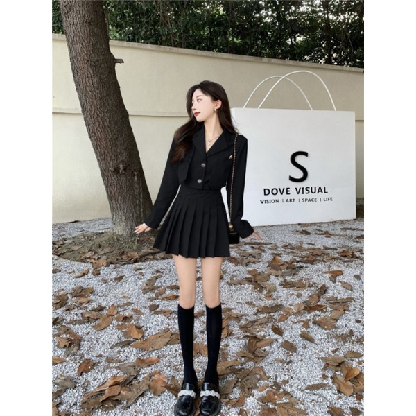 Set váy xòe kèm vest liền thân cách điệu xinh xắn