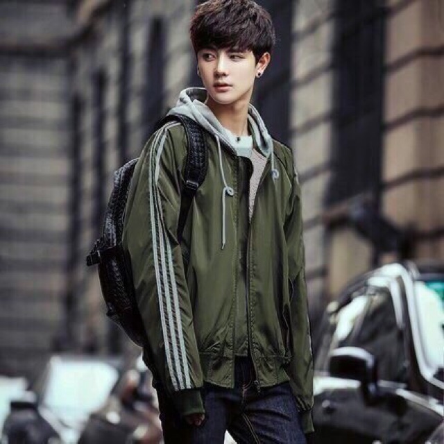 Áo khoác dù phối nón nỉ