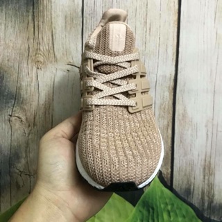 Giày Ultra Boost Hồng Đất