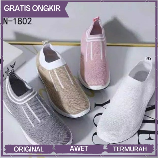 Giày slip-ON nữ đi học YLF42