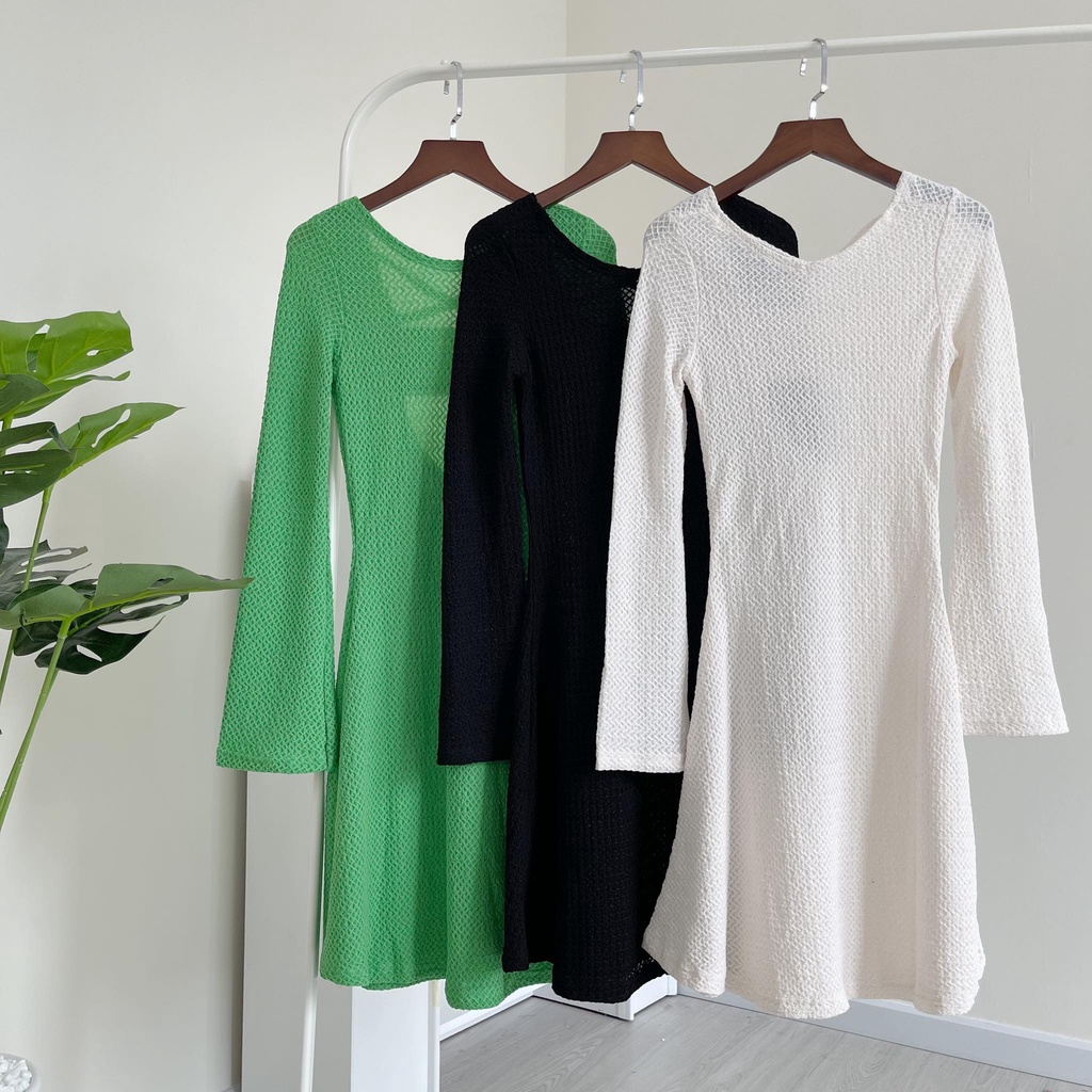 Đầm tay dài hở lưng chéo dây Katie Dress