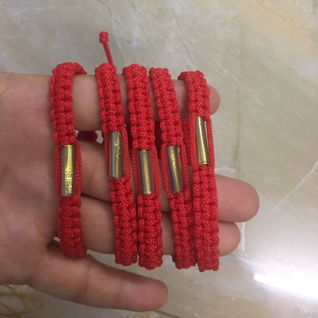 10 vòng đỏ may mắn thái lan