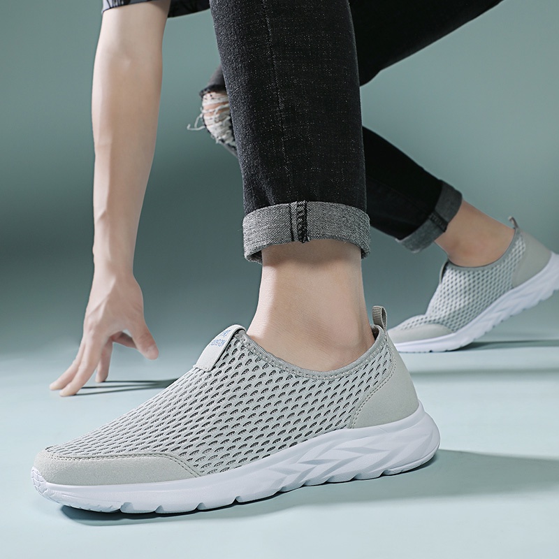 Giày Thể Thao Dạng Lưới Thoáng Khí Trọng Lượng Nhẹ Chống Trượt Thời Trang Cho Couple Size 46 47 48 49