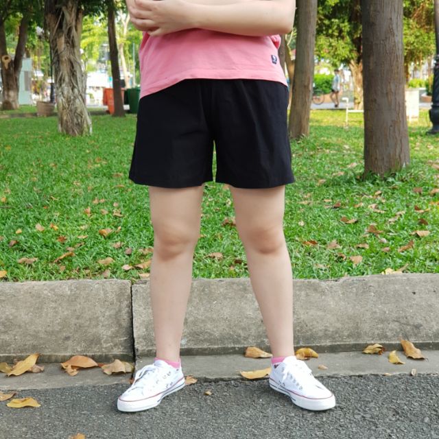 Quần short ống rộng