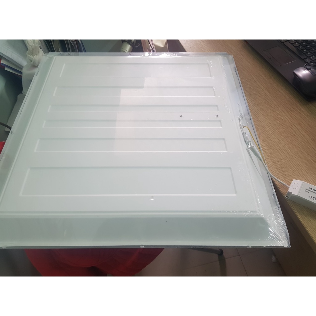 Đèn Panel âm trần kích thước 600x600 Công Suất 48W