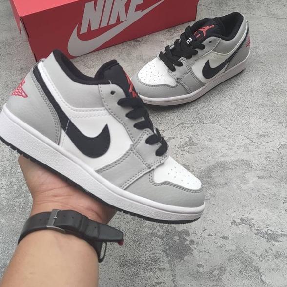 AIR JORDAN Tốt nhất...! Giày Thể Thao Nike Jordan Chính Hãng Chất Lượng Dành Cho Bé 6 7 8 9 10 11 12