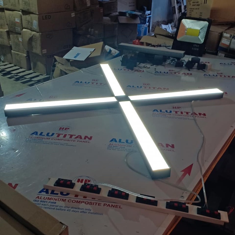 Đèn hộp thả văn phòng 36w cao cấp   , kích thước 40mm-70mm-1200mm; ĐÈN TRANG TRÍ GIÁ RẺ