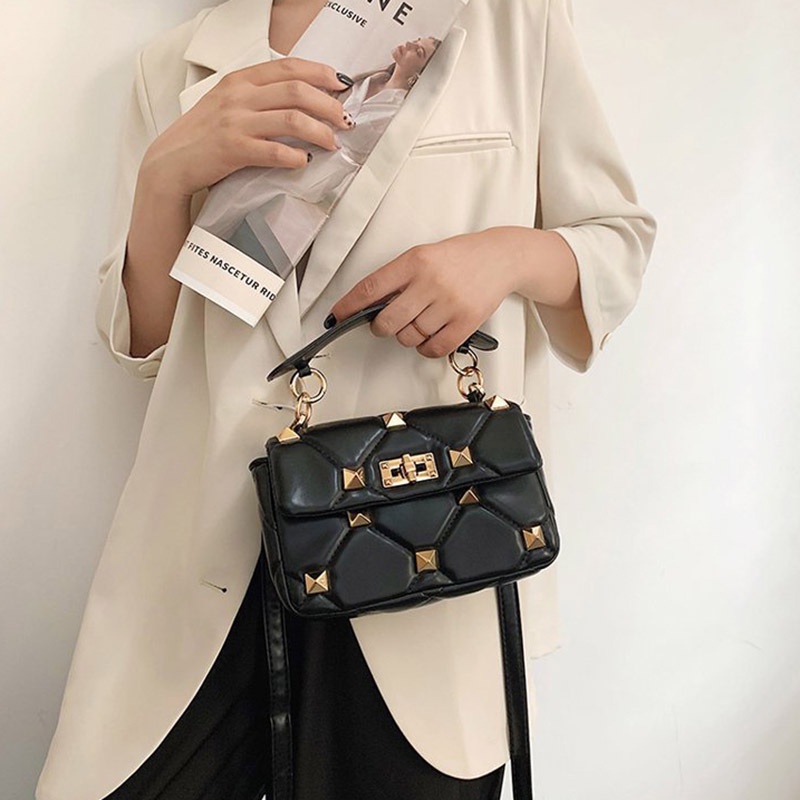 Túi đeo chéo IELGY bề mặt mềm thiết kế đinh tán thời trang cổ điển cho nữ