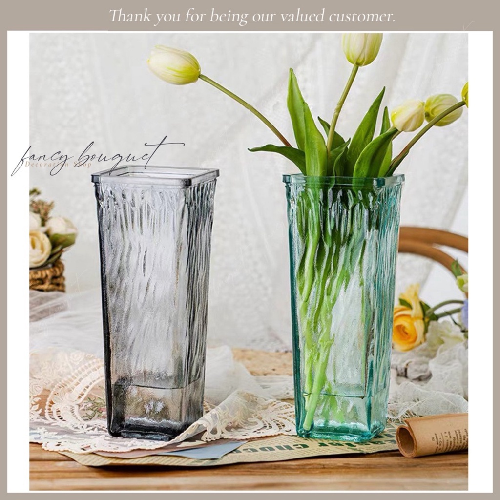 Lọ hoa vuông kiểu mới cao 25cm