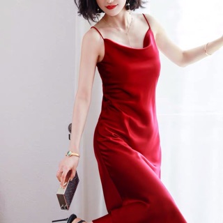 [sẵn] Váy 2 dây cổ đổ basic
