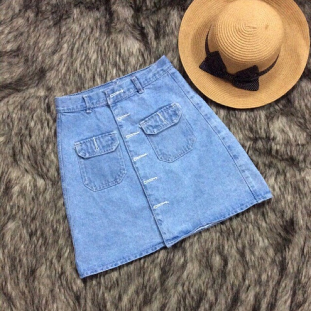 Chân váy bò , ảnh shop tự chụp