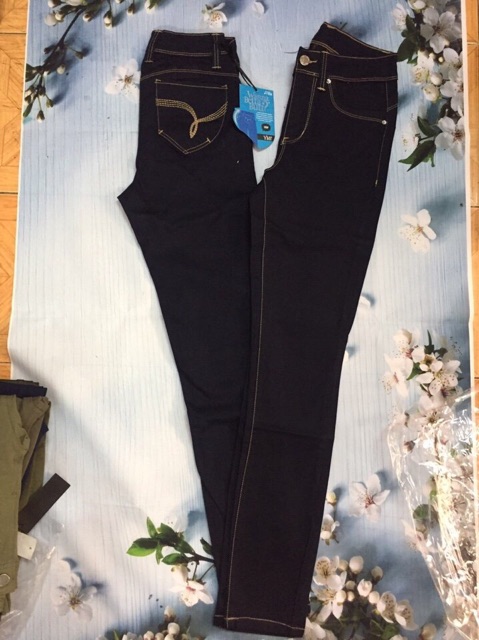 Quần skinny xuất Mỹ dư xịn (kéo qua xem rỏ ảnh) | BigBuy360 - bigbuy360.vn