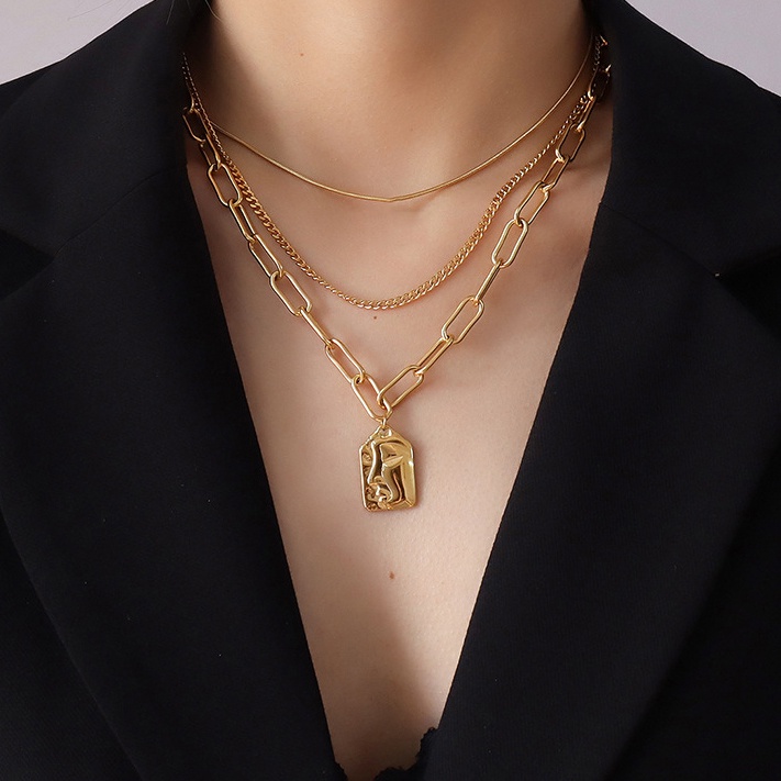 Vòng cổ nhiều lớp mặt hình bướm đính ngọc trai giả phong cách cổ điển cá tính cho nữ