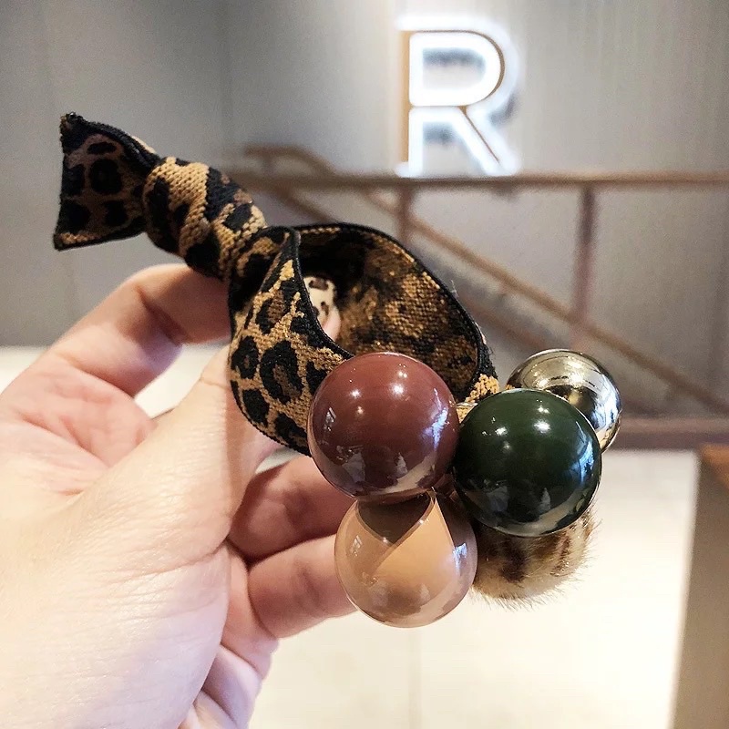 Dây buộc tóc kiểu mới cá tính sang trọng cho chị em hot trend