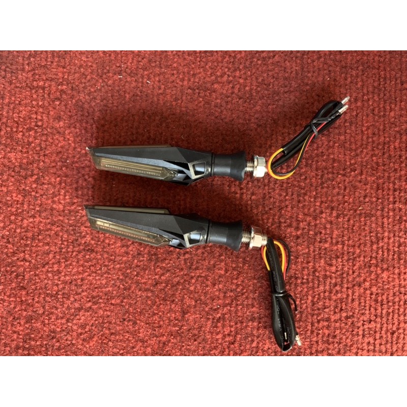 {FREE SHIP} Cặp đèn led xi nhan chạy tia sét dành cho nhiều loại xe máy