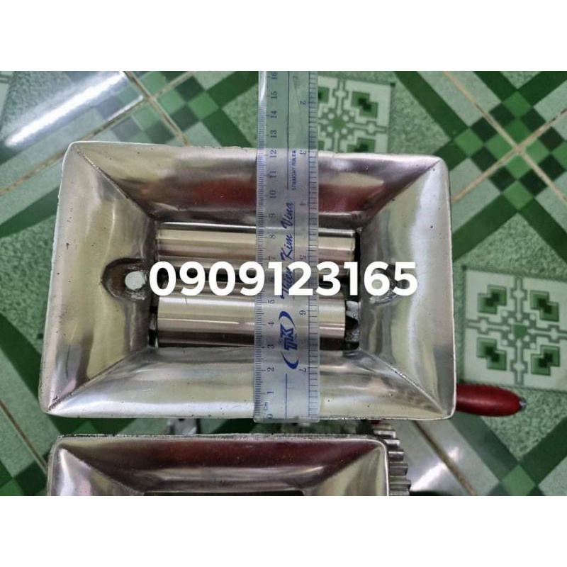 Máy cán khô mực