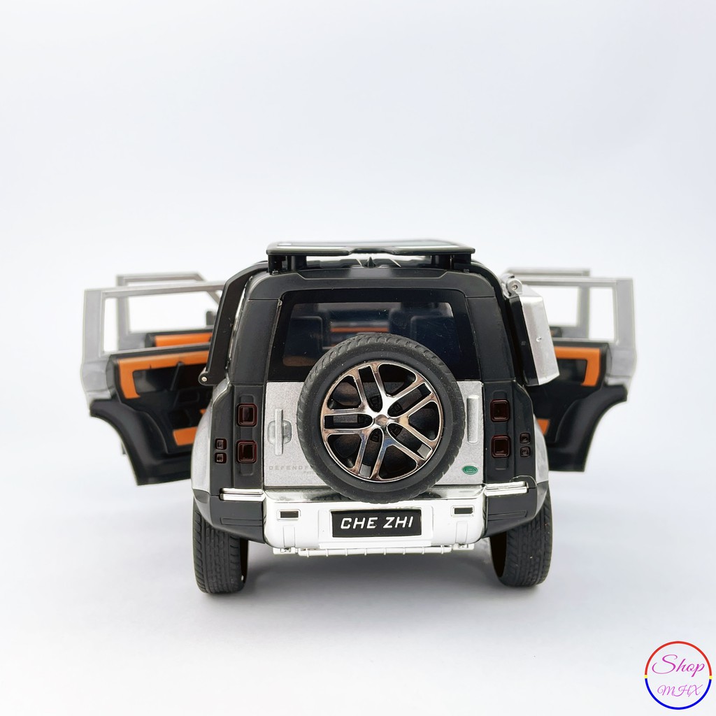 Xe mô hình sắt Land Rover Defender 2020 TẶNG KÈM BIỂN SỐ tỉ lệ 1:24 CheZhi