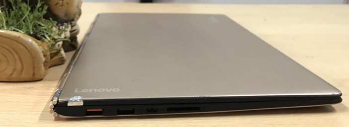 Lenovo Yoga 900-13isk laptop uốn éo như tập Yoga