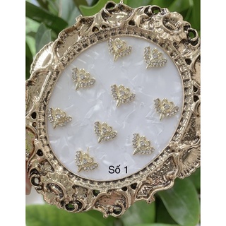 Charm gắn móng tay