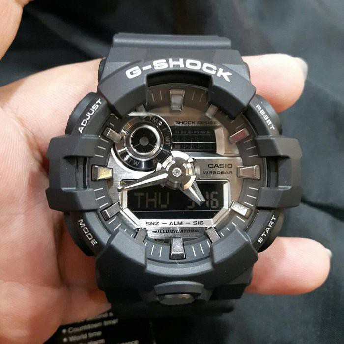 Đồng hồ nam Casio G Shock GA-710-1ADR Dây Nhựa Màu Đen - Tuổi Thọ Pin 5 Năm