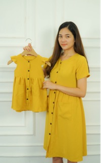 Váy đôi mẹ và bé gái