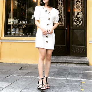 Váy ngắn tay bồng