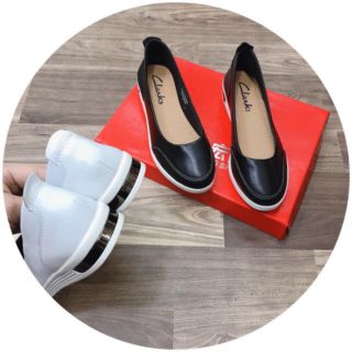 Giày Clarks