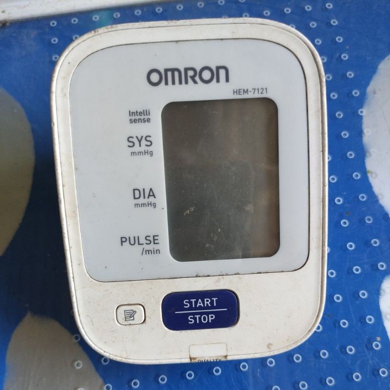 máy đo huyết áp Omron đã qua sử dụng