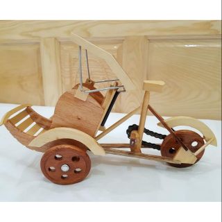 Mô hình xe xích lô bằng gỗ