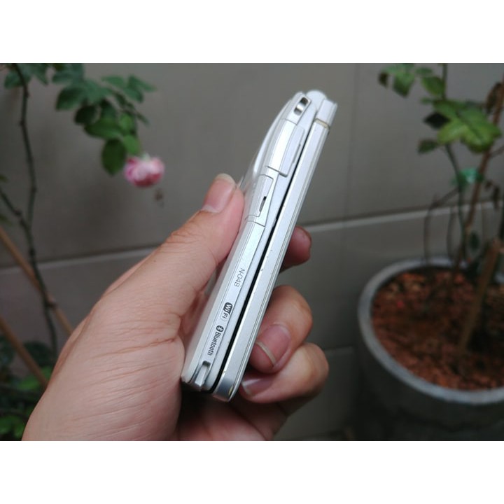 Điện thoại NEC N-04B màu trắng