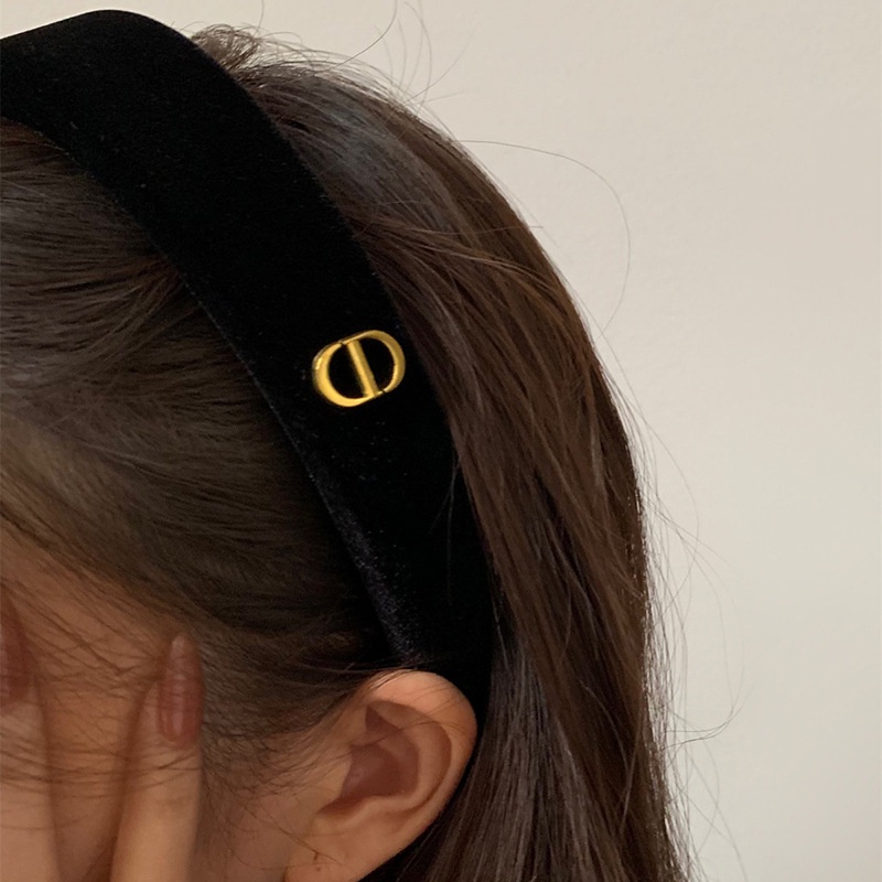 Kẹp Tóc Hình Cá Mập Sang Trọng Cho Nữ