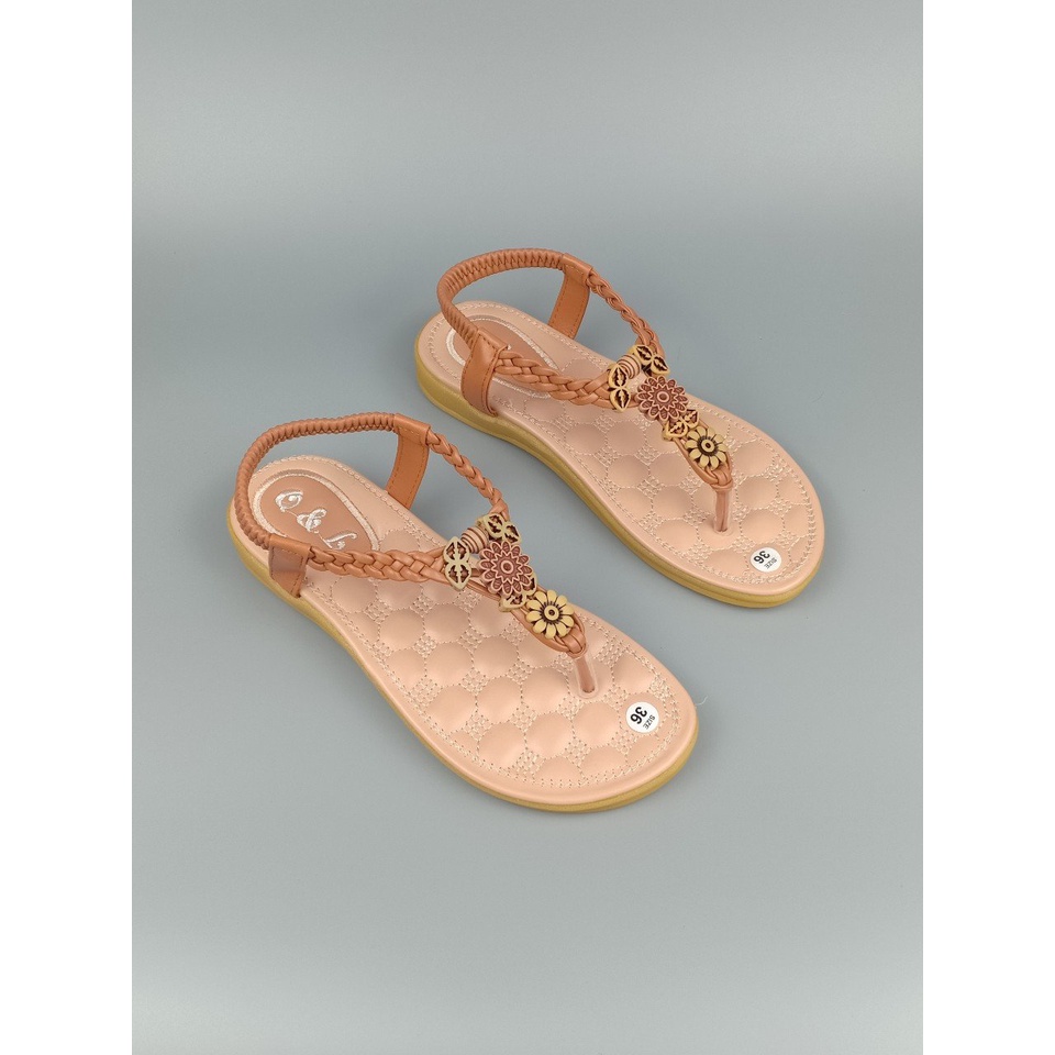 GIÀY SANDAL NỮ ĐẾ THẤP QUAI KẸP PHỐI HOA GỖ