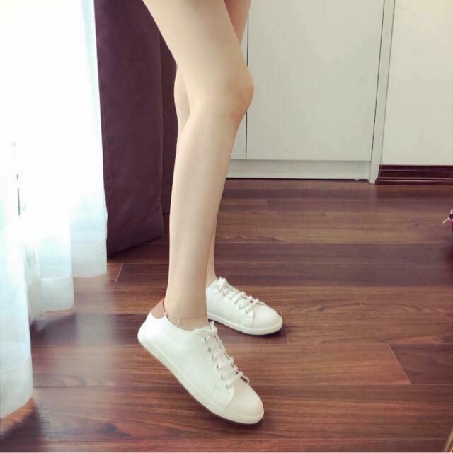 Thể thao trắng
