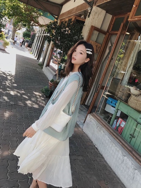 (Có sẵn) Váy trắng babydoll dài / Áo gile len ulzzang / Set váy maxi ( có ảnh thật) | BigBuy360 - bigbuy360.vn
