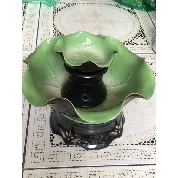 Bát Thả Hoa Ban Thần Tài