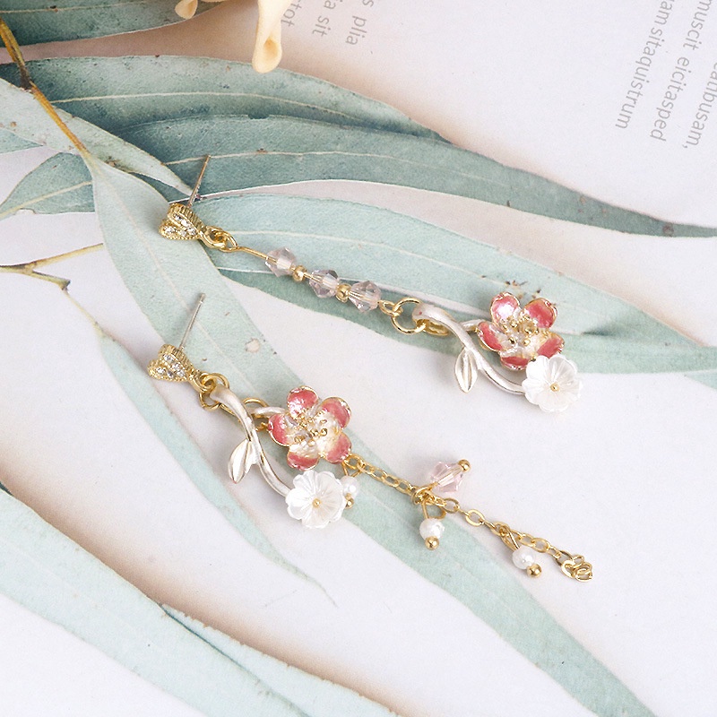 Đôi bông tai mạ bạc 925 hình hoa duyên dáng sành điệu cho nữ