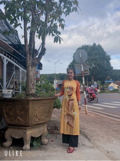 Áo dài đi chùa