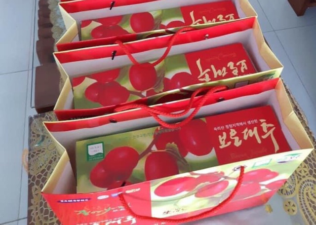 Hộp 1Kg Táo Đỏ Hàn Quốc