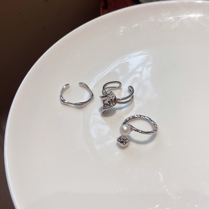 Nhẫn Thiết Kế Không Đều Sang Trọng Thời Trang